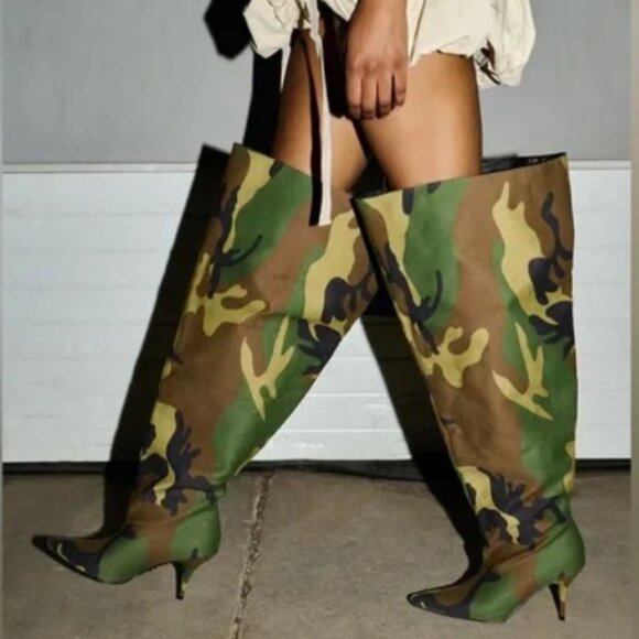 NIB NWT Azalea Wang Akira  Amby-Camo Heeled Boots Size 8.5 - Picture 1 of 4